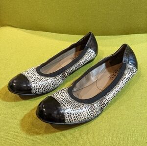 Anyi Lu Ballet Flats Black White Pattern Leather Cap Toe Size 40.5  US 9.5